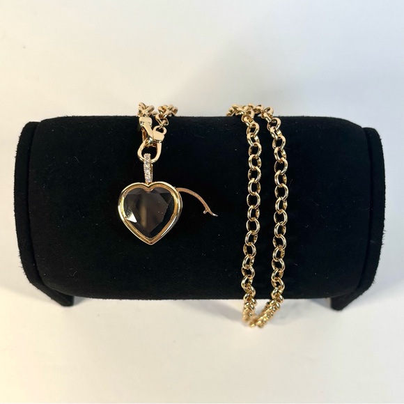 Heart-shaped glass locket (multiple available upon request) - Picture 5 of 7